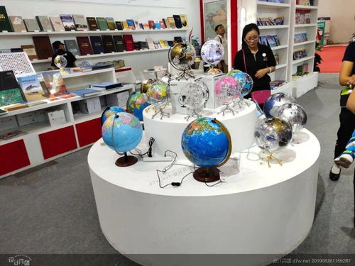 44個產(chǎn)品展示柜設計 點亮數(shù)字創(chuàng)意產(chǎn)品的展覽展示服務新視野